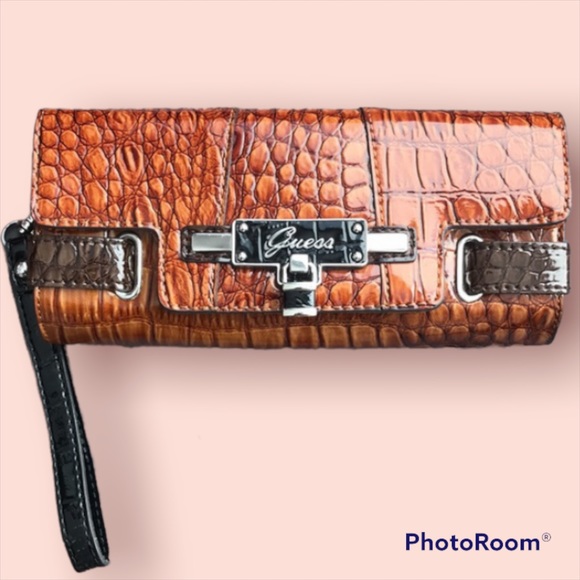 Guess Handbags - GUESS glossy leather wallet/clutch/wristlet 🤎✨